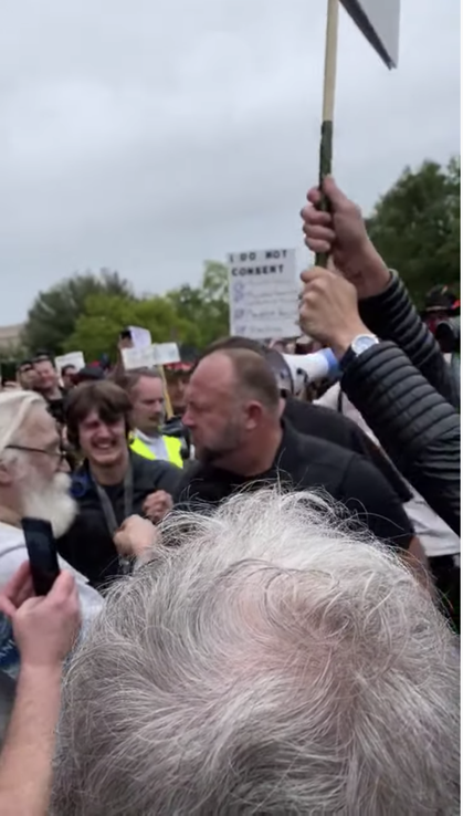 Alex Jones close quarters 