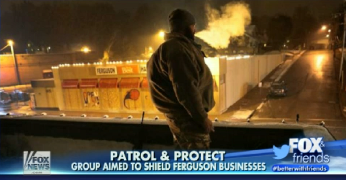 Right-wing media figures have a long history of promoting the Oath Keepers - Vimarsana News