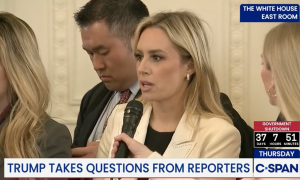 White House correspondent Jacqui Heinrich questions Trump/Vance about food stamp lapse